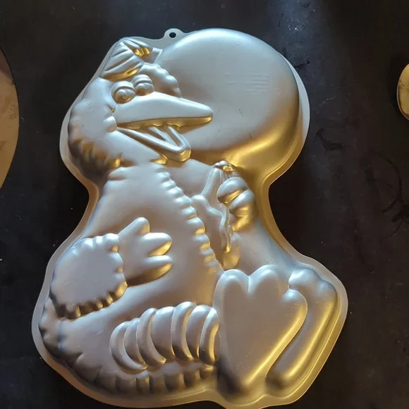 Wilton Kitchen 983 Big Bird Wilton Cake Pan Poshmark